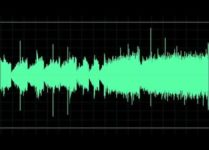 Российское радио-призрак начало транслировать… песни
